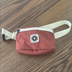 Walker goods lil Louie sling bag